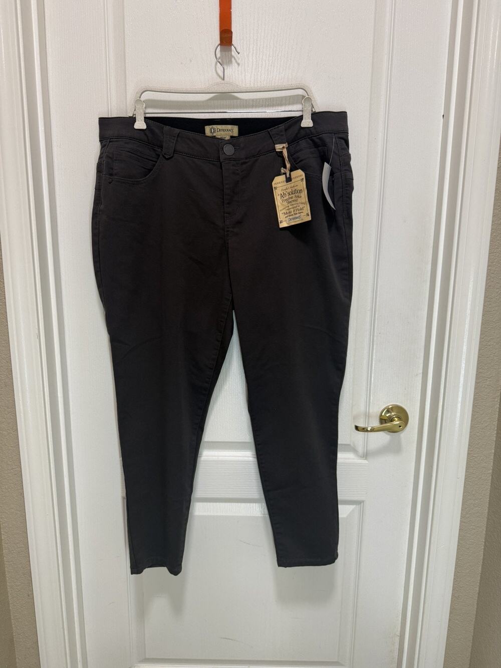 NWT Democracy Ab Technology Freedom Ankle Skimmer Pants Womens 20W Grayish Brown